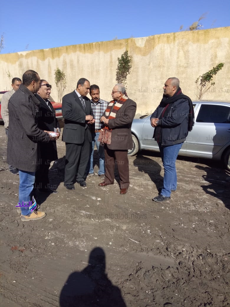 الانتهاء من اصلاح مواسير الصرف الصحي ومياه الشرب بنجع العرب 