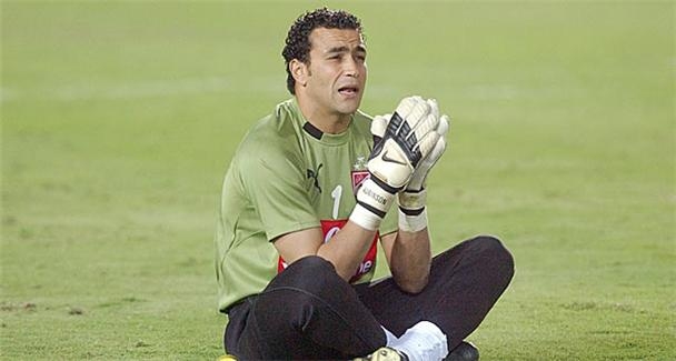 عصام الحضري