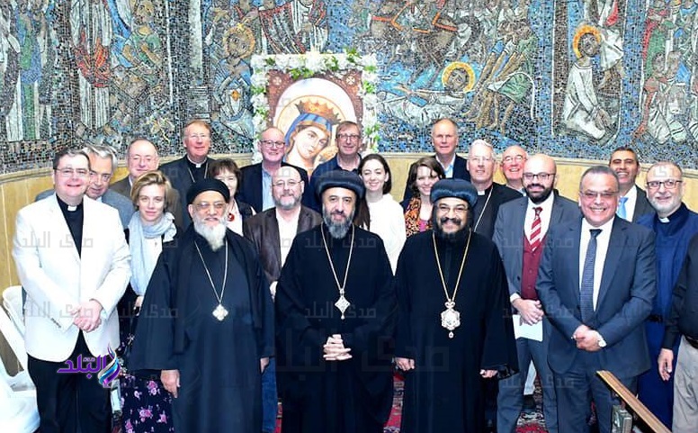 وفد بريطاني يزور الكنيسة المرقسية بالإسكندرية