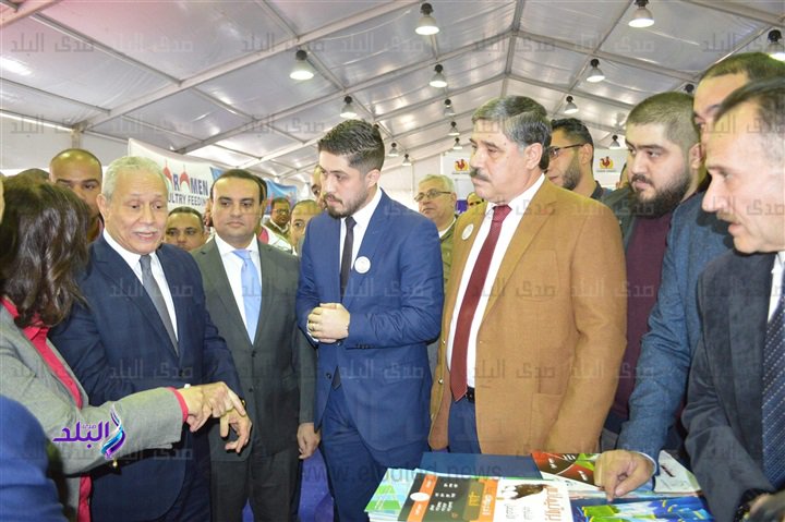 محافظ الأقصر خلال الجولة محافظ الأقصر خلال الجولة