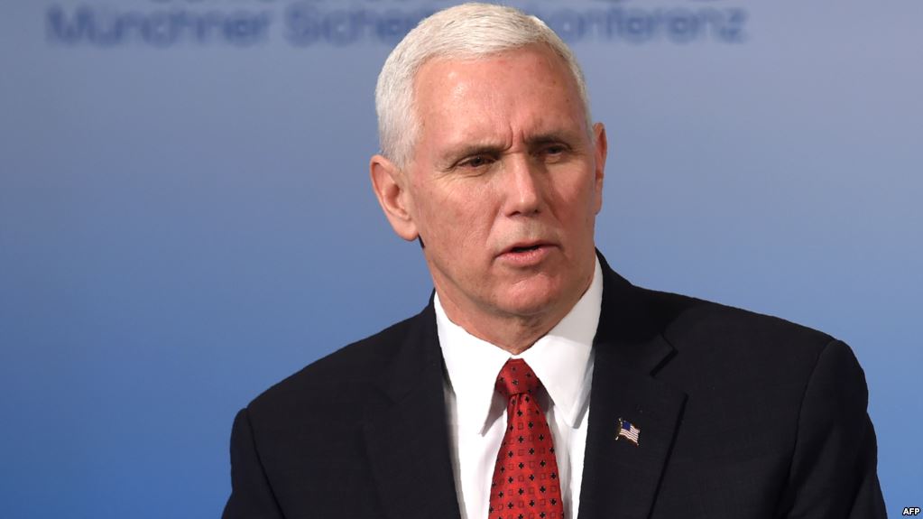 مايك بنس نائب ترامب