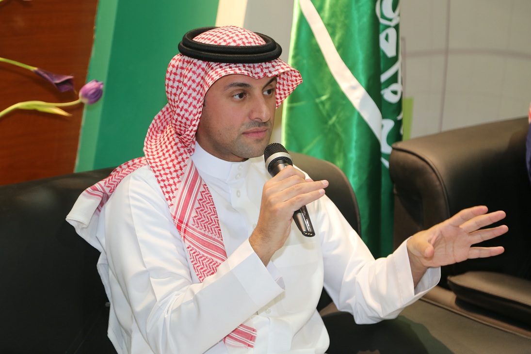 العريفي: السعادة الإيجابية الطريق إلى حياة أفضل