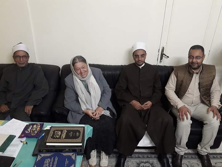 بلغارية تشهر إسلامها بوعظ البحر الأحمر