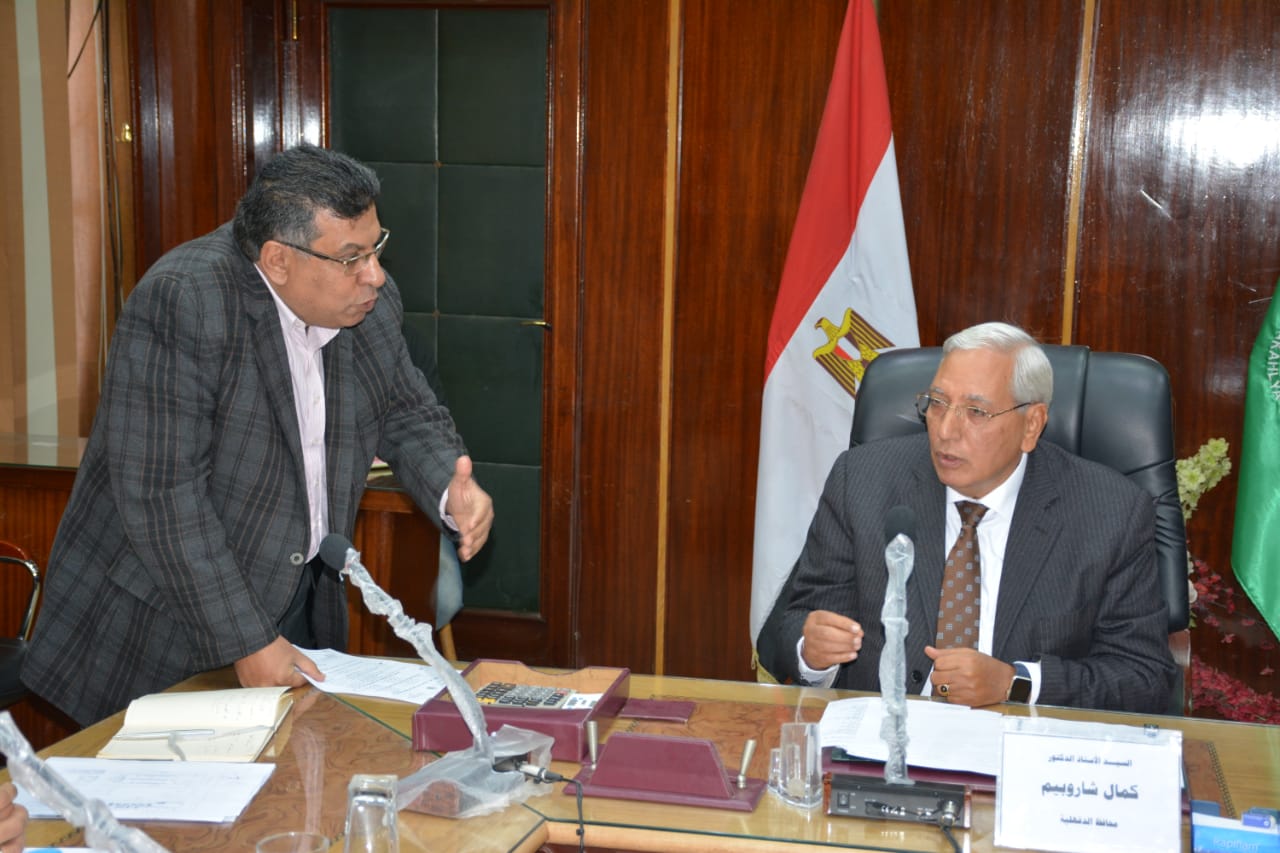 محافظ الدقهلية : تذليل العقبات امام الاتوبيس النهرى