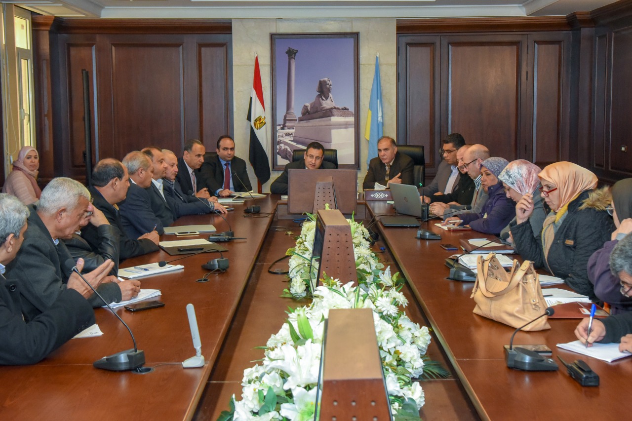 رفع كفاءة منظومة النظافة على مائدة اجتماع قيادات الإسكندرية رفع كفاءة منظومة النظافة على مائدة اجتماع قيادات الإسكندرية