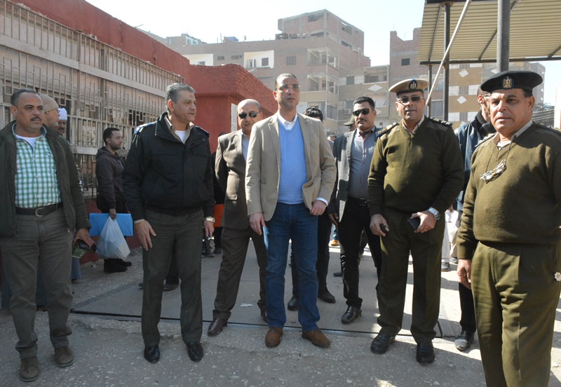 محافظ سوهاج يقود حملة مكبرة للنظافة ورفع الإشغالات بحي غرب محافظ سوهاج يقود حملة مكبرة للنظافة ورفع الإشغالات بحي غرب