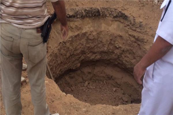 صور أرشيفية - تنقيب عن الاثار