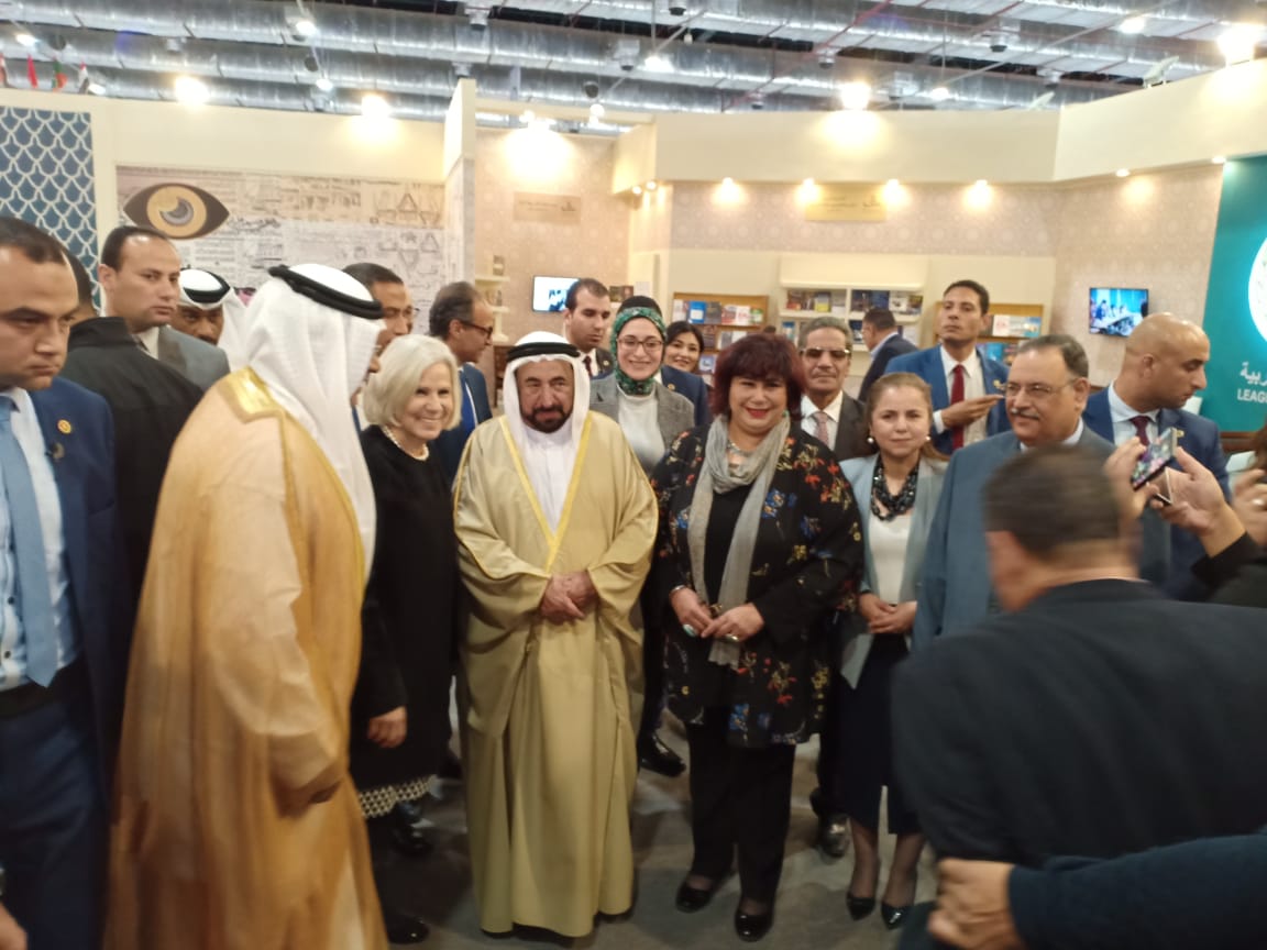 رئيس هيئة الكتاب: ٢ مليون جنية مبيعات الهيئة و ٣ مليون زائر رئيس هيئة الكتاب: ٢ مليون جنية مبيعات الهيئة و ٣ مليون زائر