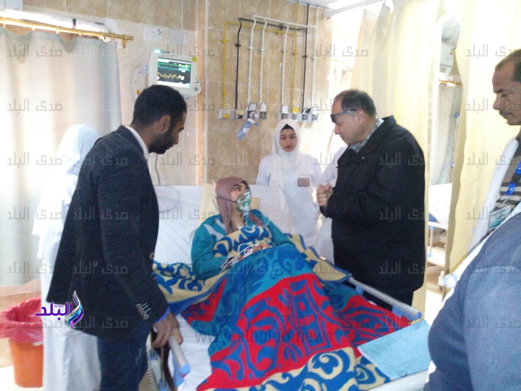 محافظ الفيوم يؤدي واجب العزاء لأسرة دار الرماد 