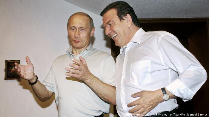 المستشار الألماني السابق والرئيس الروسي