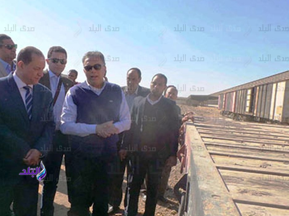 وزير النقل يبدأ زيارته لأسوان بتفقد محطة السد العالى وزير النقل يبدأ زيارته لأسوان بتفقد محطة السد العالى