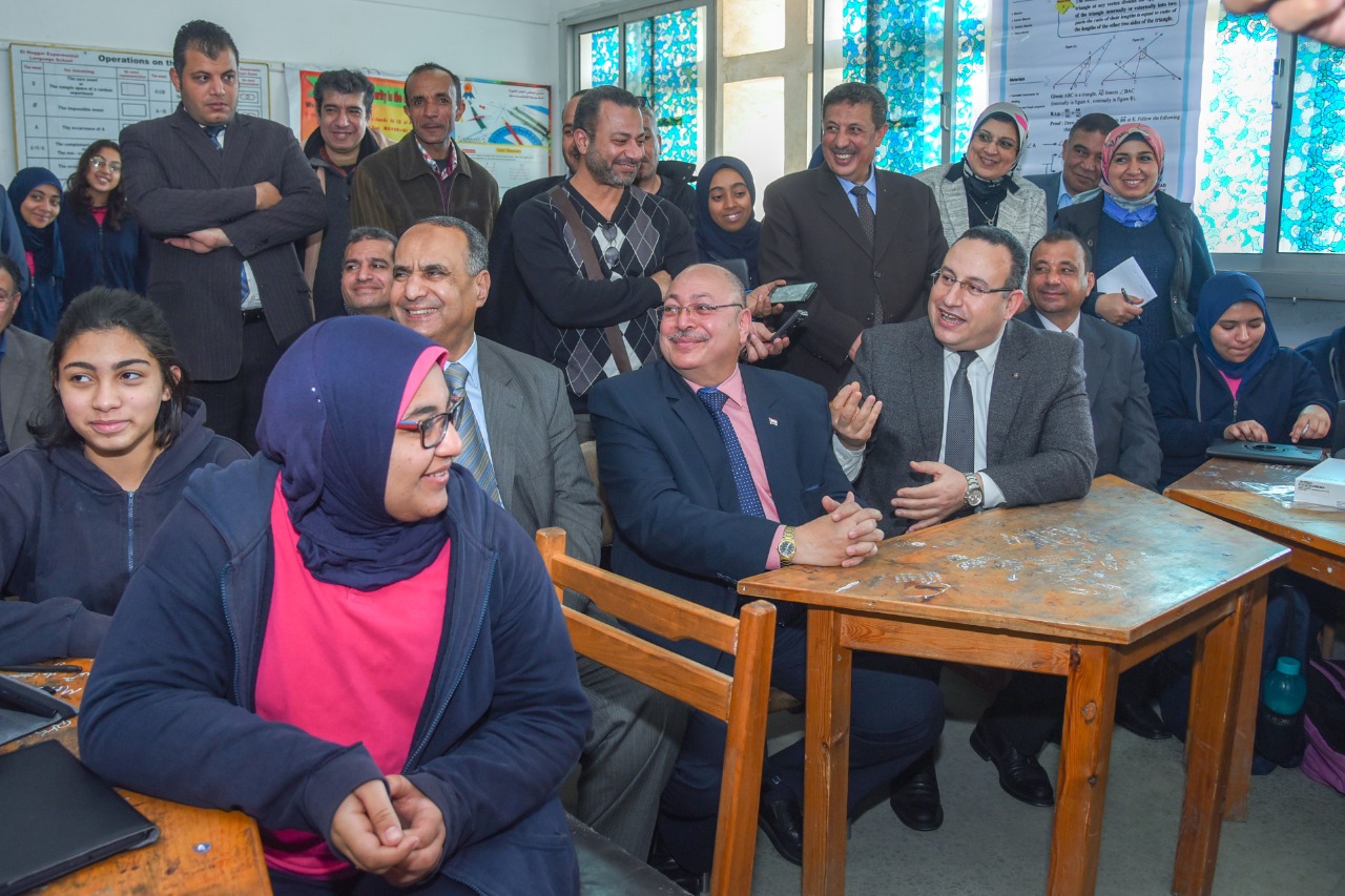 الدكتور عبد العزيز قنصوة محافظ الإسكندرية الدكتور عبد العزيز قنصوة محافظ الإسكندرية