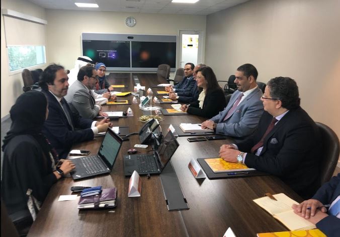 وزيرة التخطيط ووفد التجارة والصناعة
