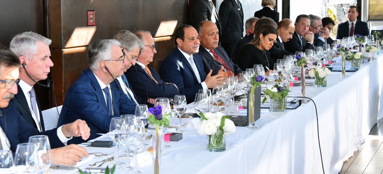الرئيس عبد الفتاح السيسى الرئيس عبد الفتاح السيسى