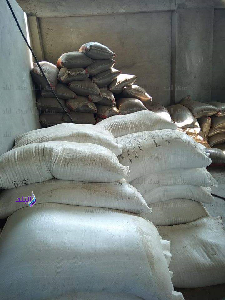 ضبط مصنعى زبدة و علف بدون ترخيص