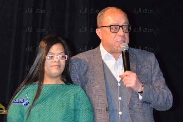 مريم.. أول فنانة متكاملة من ذوي القدرات الخاصة 