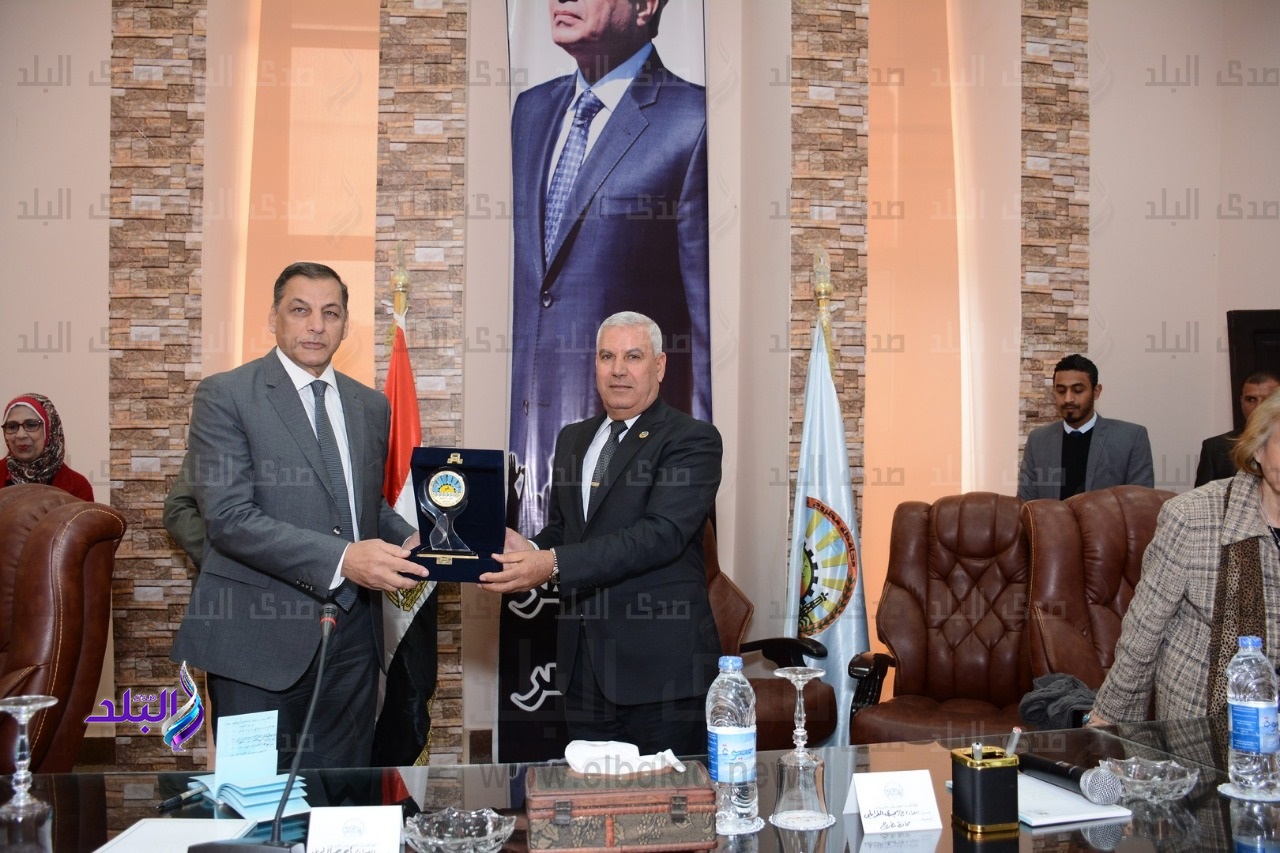 اللواء مجدى الغرابلى محافظ مطروح اللواء مجدى الغرابلى محافظ مطروح