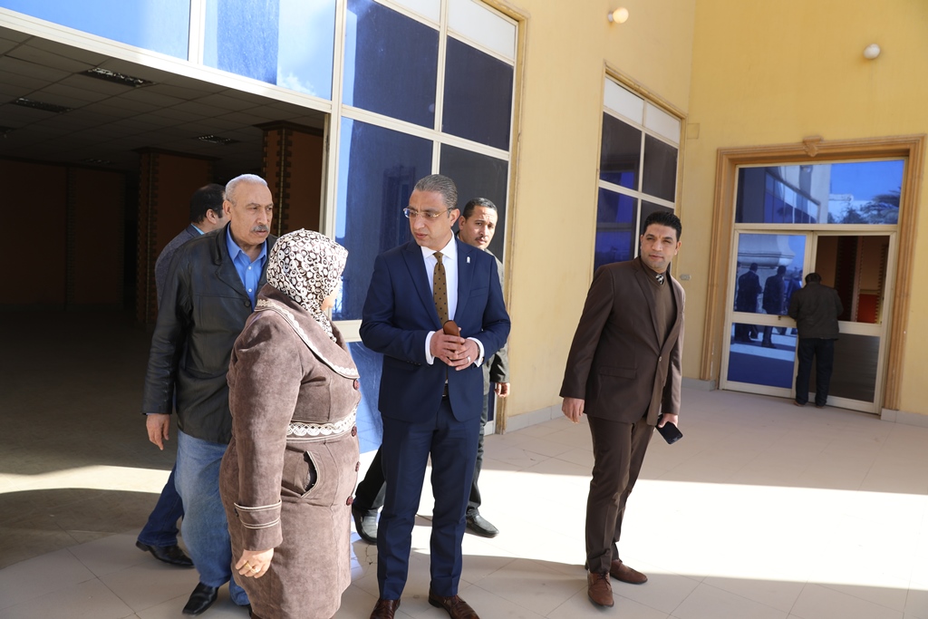 محافظ سوهاج يتفقد نادي المحليات بعد تطويره