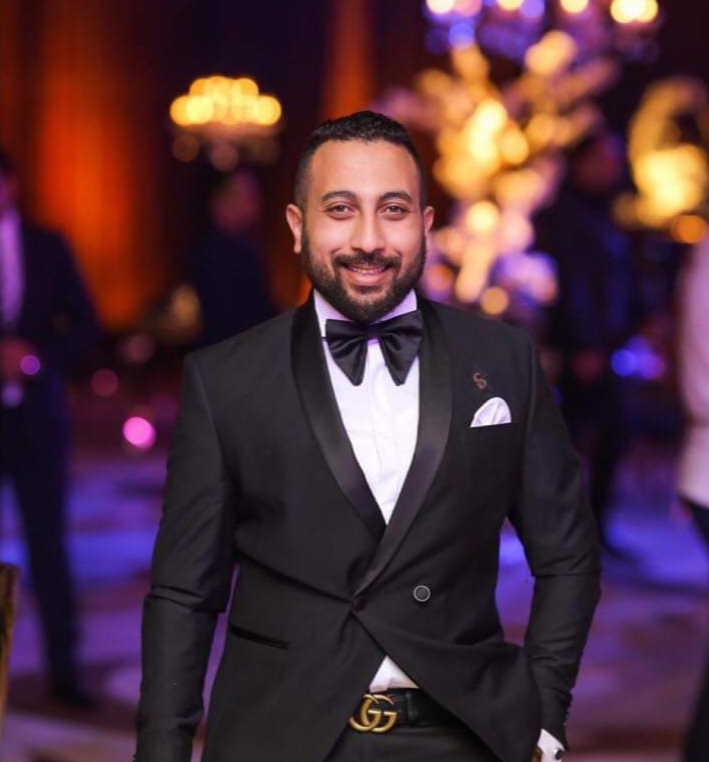 انطلاق عرض ازياء سامو هجرس بتقديم 50 قطعة من تصميماته