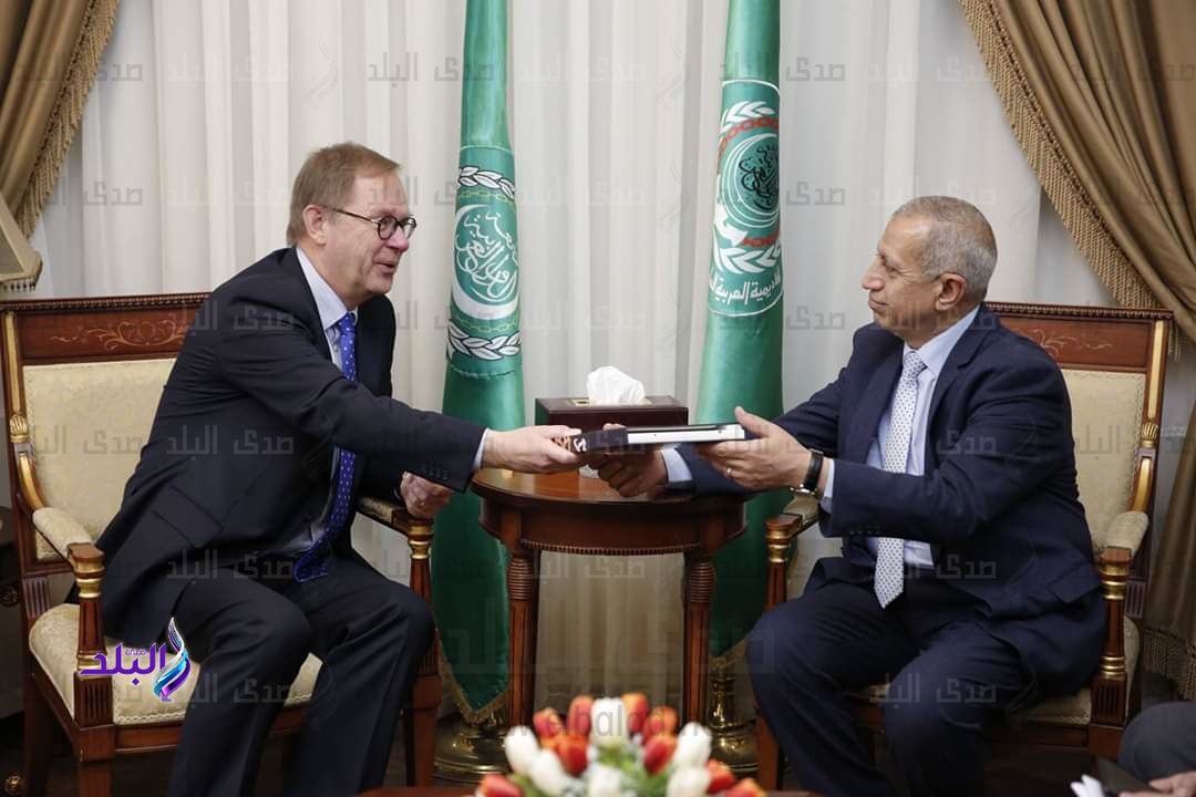 رئيس أكاديمية التكنولوجيا والنقل البحرى يستقبل سفير النرويج