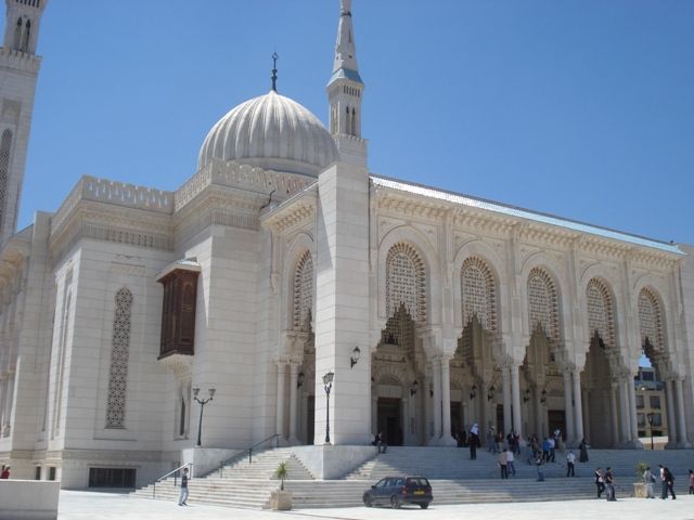 مسجد في الجزائر