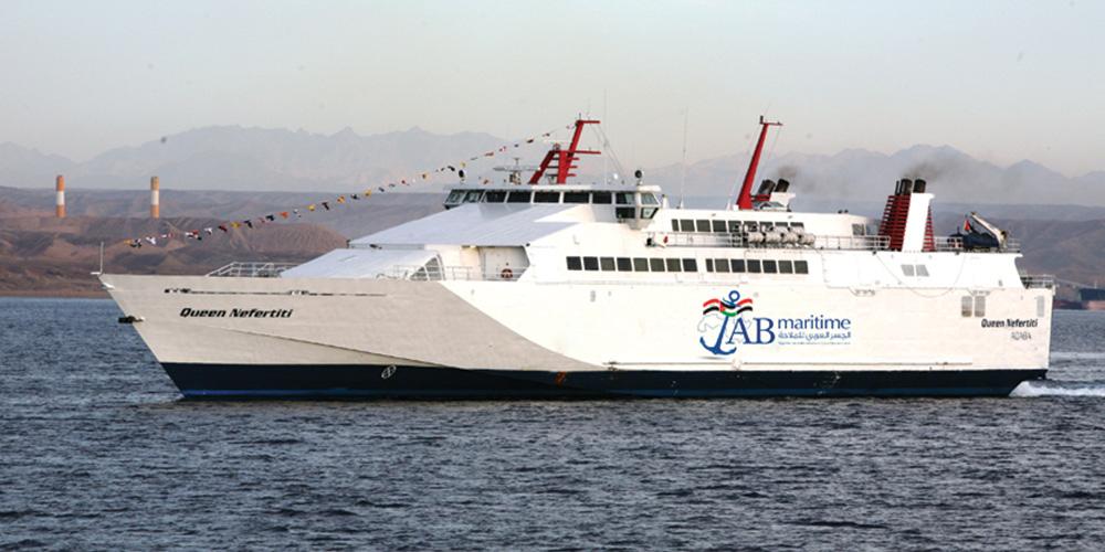 تداول (473) شاحنة بضائع و 47) سيارة بمواني البحر الاحمر