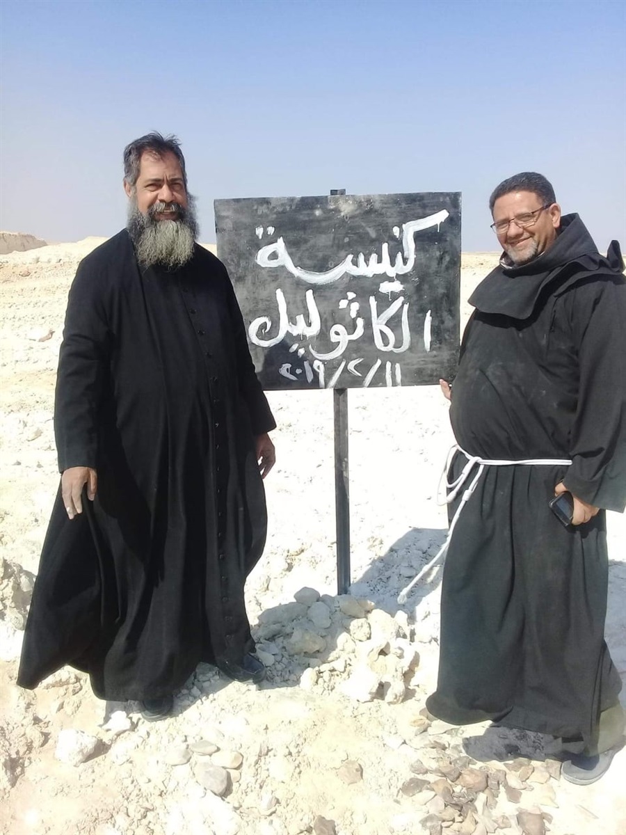 وفد الفاتيكان يشارك في وضع حجر أساس لكاتدرائية القديس كيرلس 