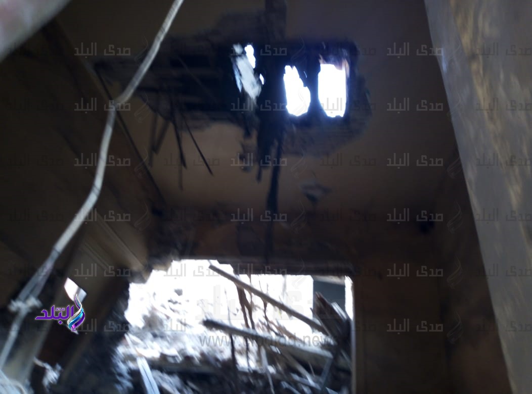 انهيار عقار بالدرب الأحمر