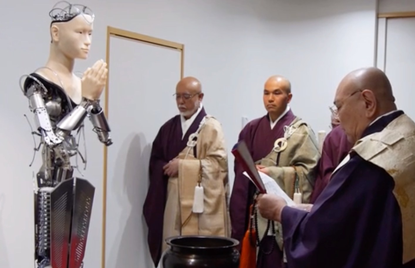 الروبوت ميندرا