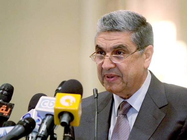 وزير الكهرباء