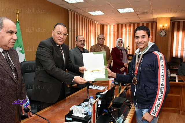 الدكتور ممدوح غراب محافظ الشرقية