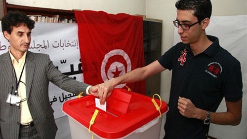 لجنة انتخابية في تونس لجنة انتخابية في تونس