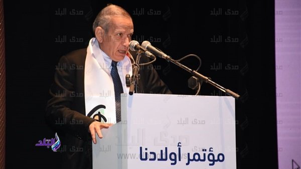 الدكتور، محمد مجاهد نائب وزير التربية والتعليم 