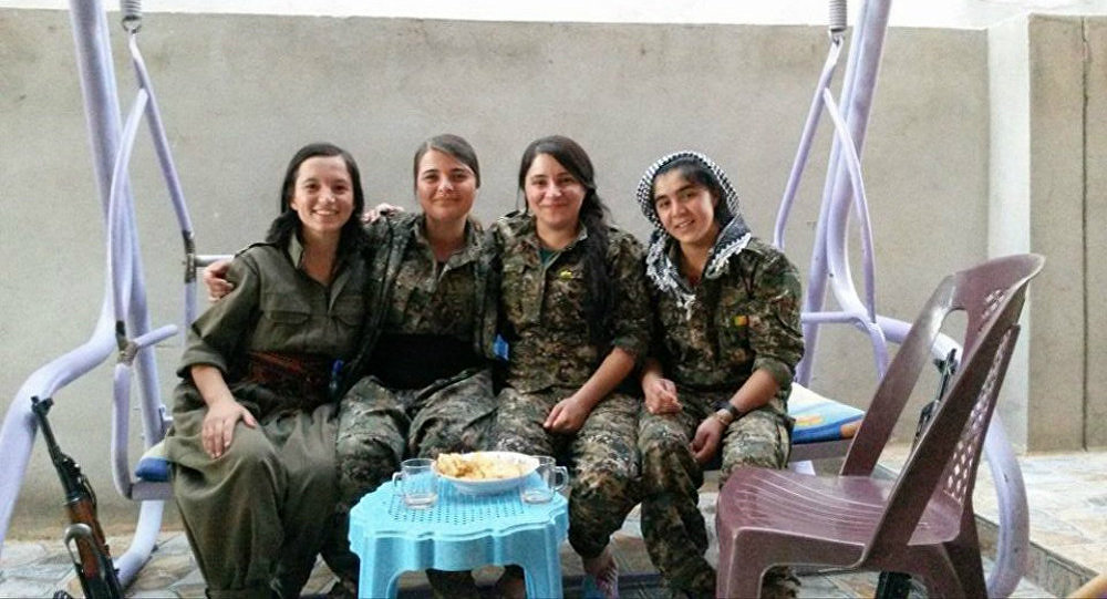 مقاتلات إيزيديات