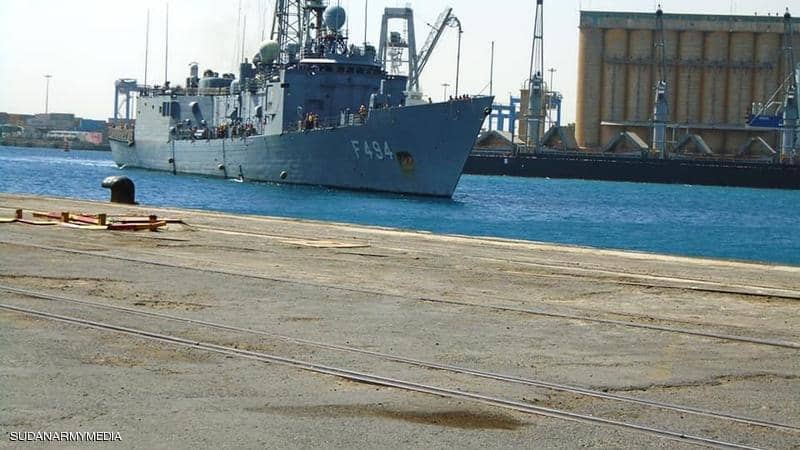 السفينة التركية في  قاعدة بورتسودان السفينة التركية في  قاعدة بورتسودان