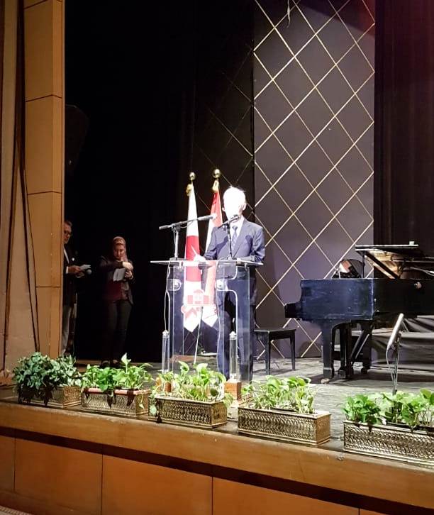 السفير الياباني خلال كلمته