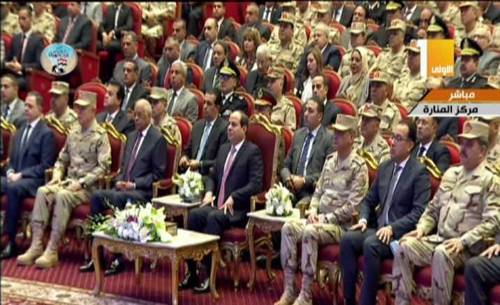 الرئيس يشهد الندوة التثقيفية الثلاثين للقوات المسلحة