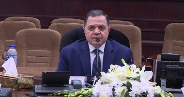 اللواء محمود توفيق وزير الداخلية اللواء محمود توفيق وزير الداخلية