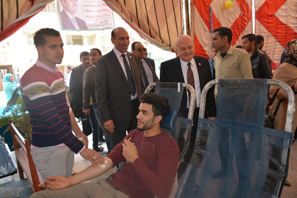 حملة التبرع بالدم بتجارة الزقازيق حملة التبرع بالدم بتجارة الزقازيق