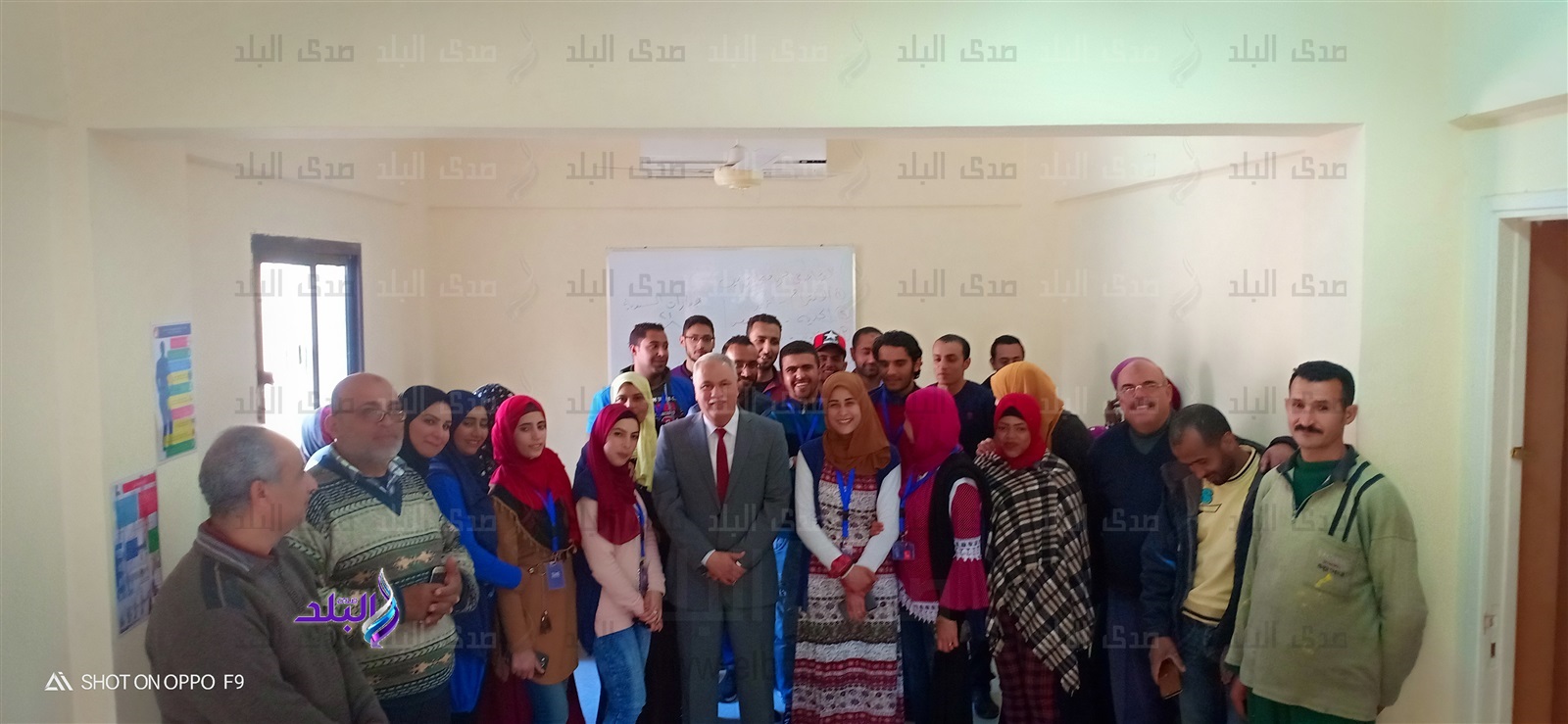 تخريج أول دفعة من المتدربين على الملابس الجاهزة 