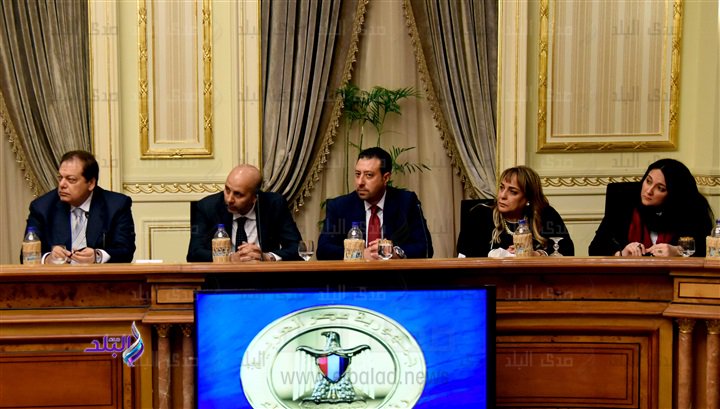 اجتماع مجلس الوزراء مع مجلس الأعمال اليابانى 