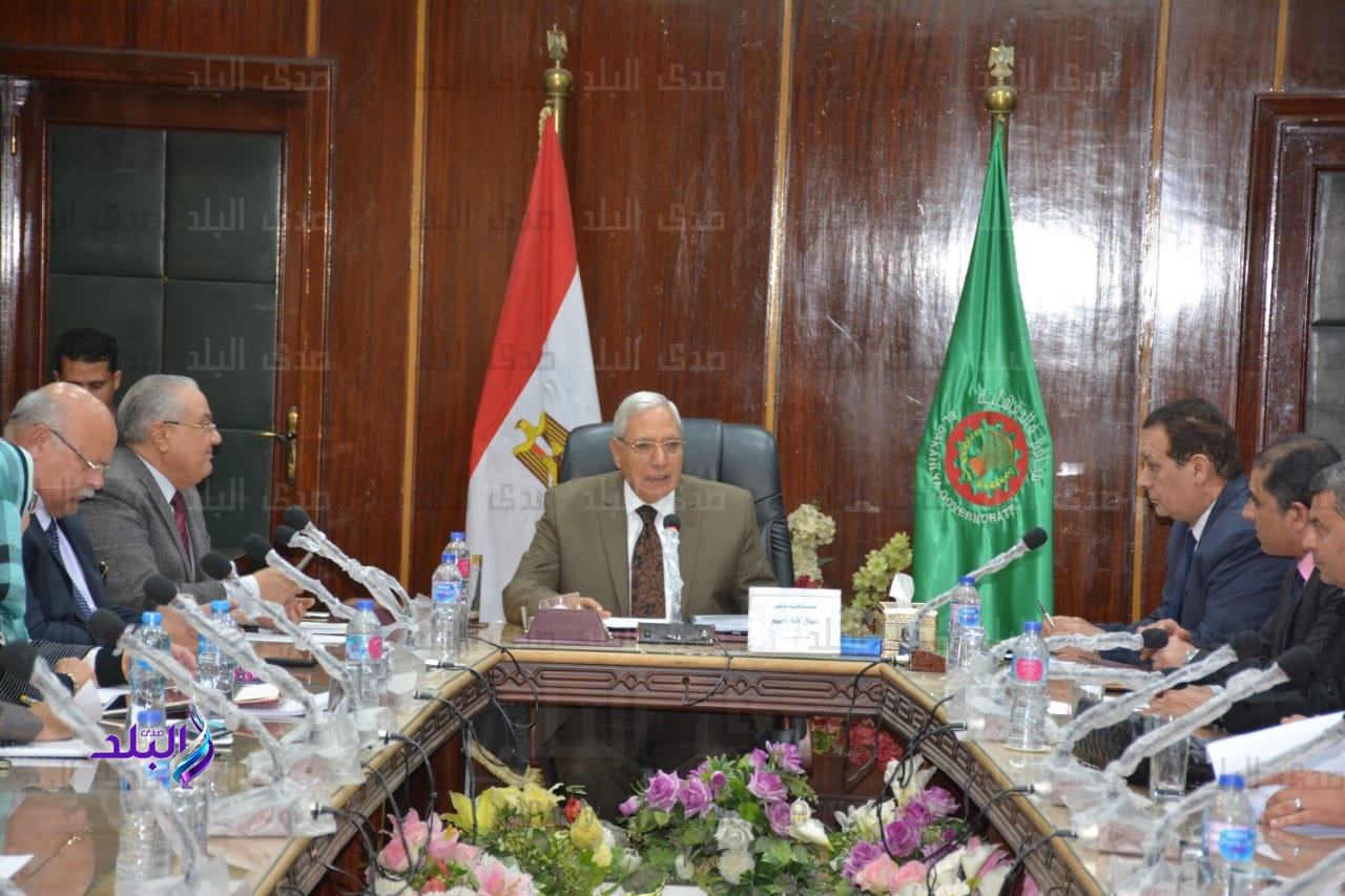 جانب من اجتماع محافظ الدقهلية ومسئولي الهيئة العربية للتصنيع