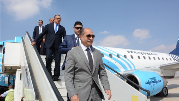 الفريق يونس المصري - وزير الطيران