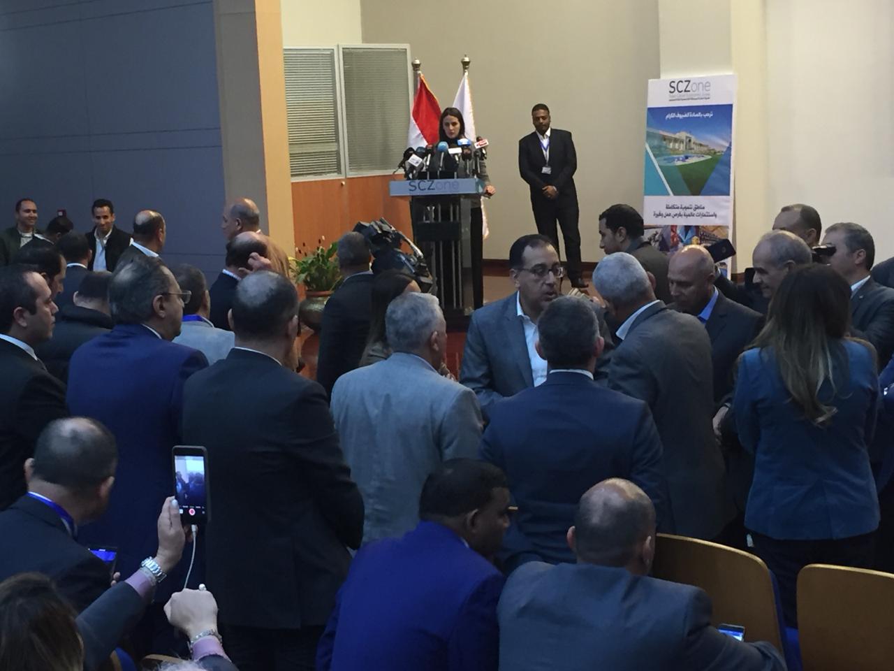 الفريق مهاب مميش - والدكتور مصطفى مدبولي رئيس الوزراء