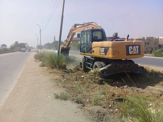 رفع ونقل 155 ألف متر مكعب من المخلفات لخارج الحيز العمراني