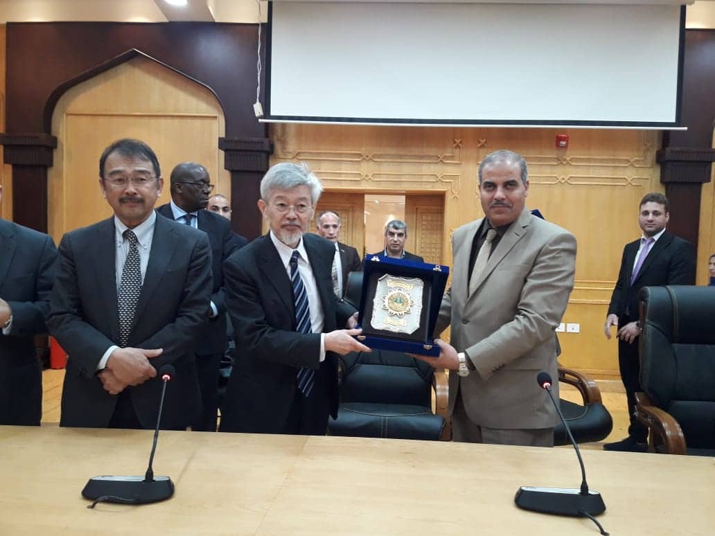 وفد من جامعة كيوشو اليابانية خلال زيارتهم لجامعة الأزهر