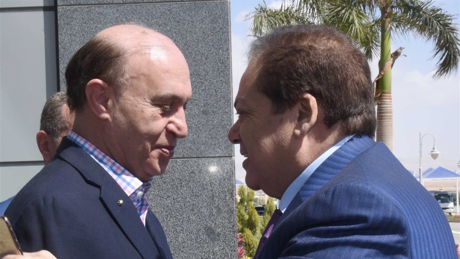 الفريق مهاب مميش  و رجل الأعمال  محمد أبو العنيين 