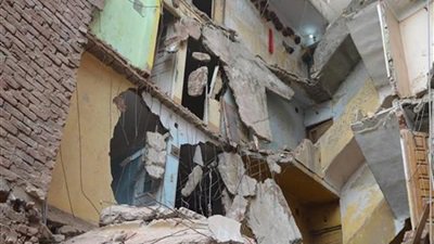 انهيار عقار بالغربية 