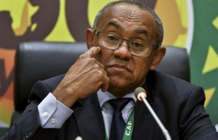 رئيس الاتحاد الافريقي لكرة القدم