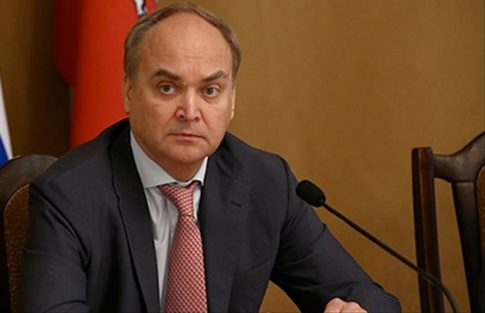 السفير الروسي لدى واشنطن أناتولي أنتونوف  السفير الروسي لدى واشنطن أناتولي أنتونوف
